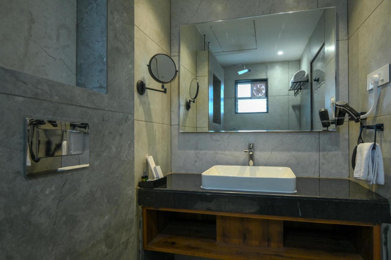 Hotel The Shivalik Bhubaneswar Exterior foto
