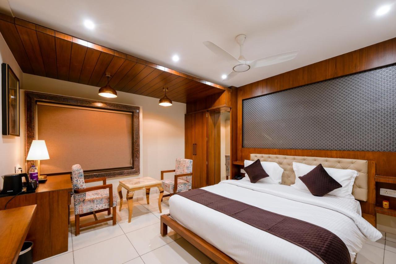 Hotel The Shivalik Bhubaneswar Exterior foto